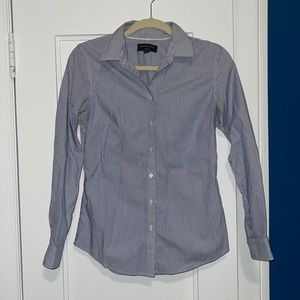 Banana Republic Tailored Fit Blue and White Pinstripe Button Down Dress Shirt